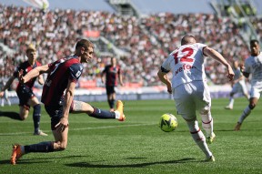 开云网页版中国官网-包含清晨体能课后，那不勒斯再遭质疑备战中超，球迷炸锅，身体对抗强度拉满的词条